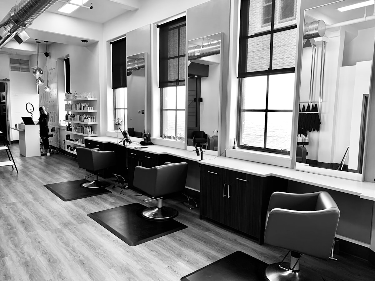 That Cosmo Girl 29 Salon Atmosphere